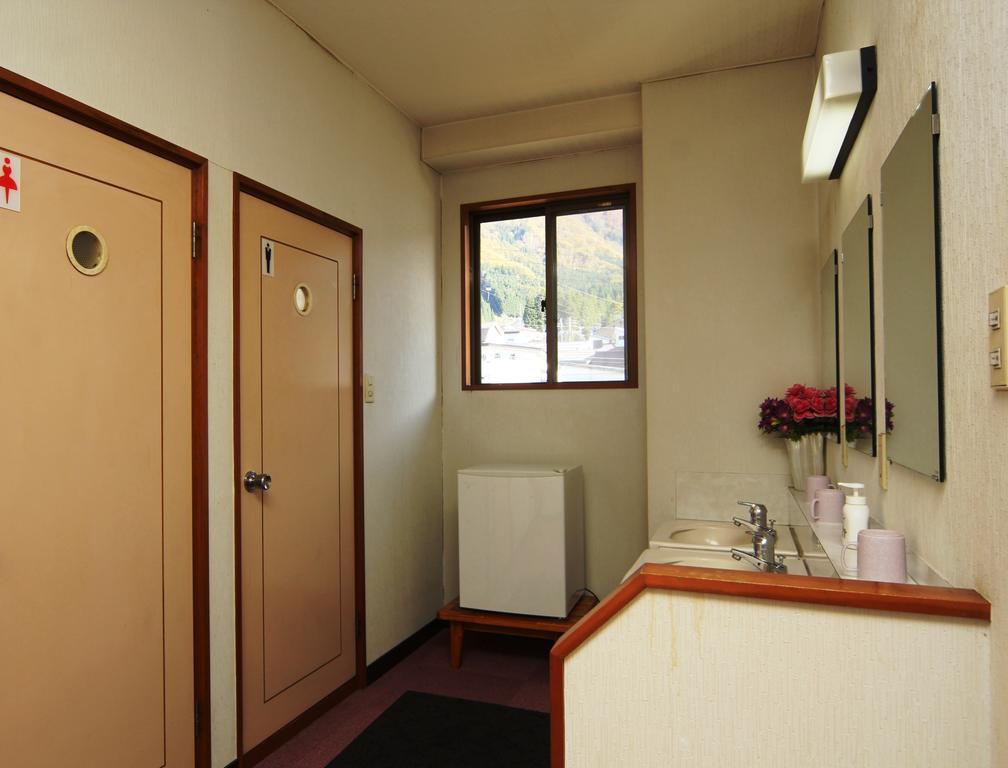 Villa Katashio Nozawaonsen Exterior photo
